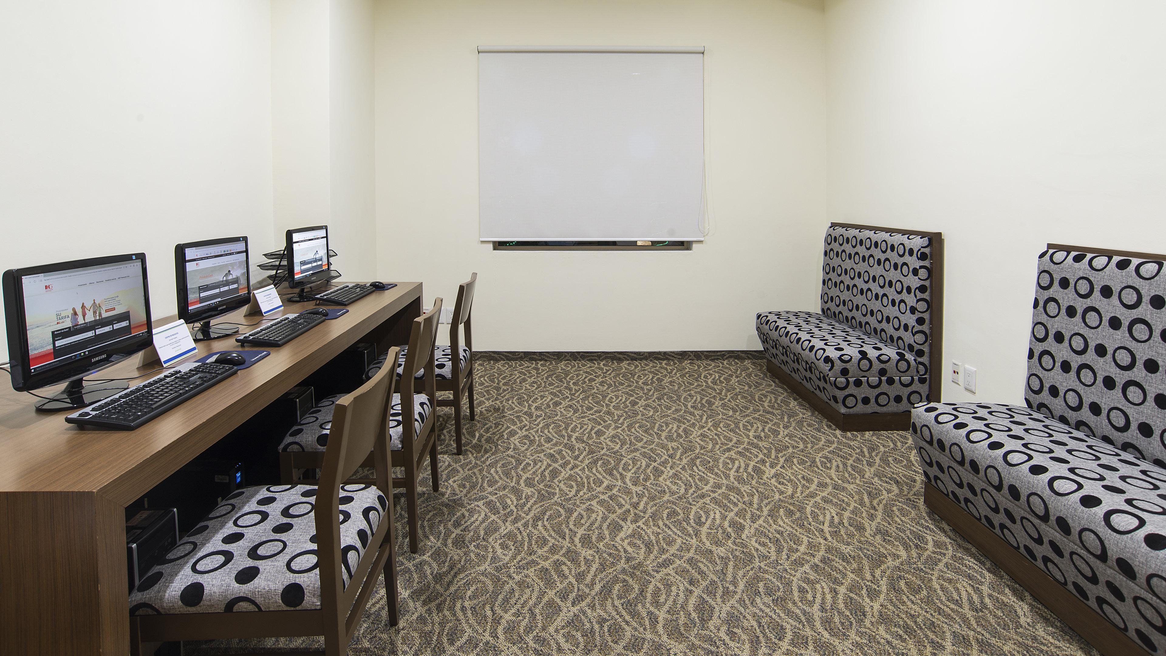 Holiday Inn Guadalajara Patria-Universidad By Ihg Zapopan Dış mekan fotoğraf