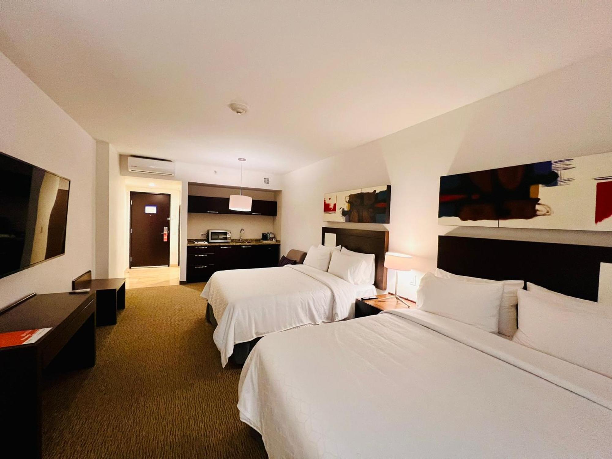 Holiday Inn Guadalajara Patria-Universidad By Ihg Zapopan Dış mekan fotoğraf